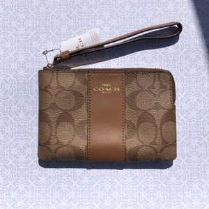 Coach corner zip signature c wristlet
